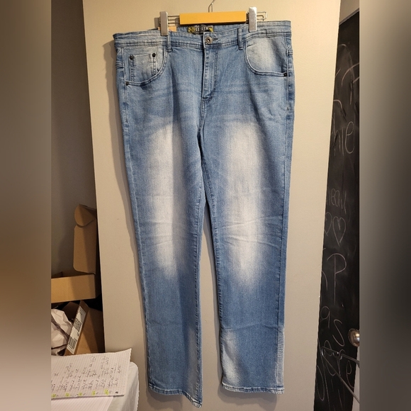 NEW Oxygen Men's Light Blue Jeans, Size 36x33 - Picture 1 of 7